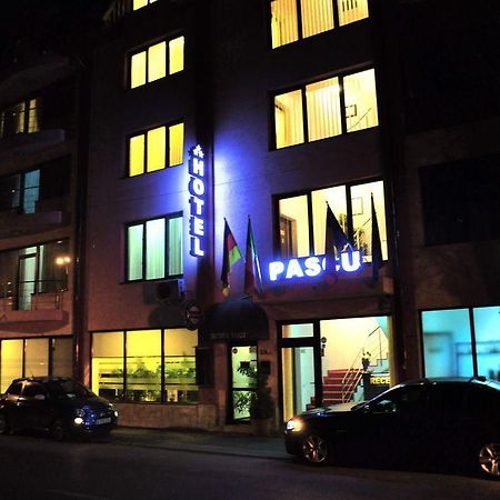 Hotel Pascu Bucharest Luaran gambar